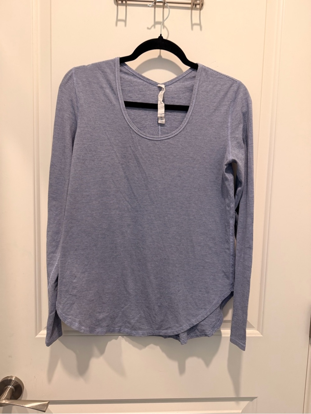 Lululemon Athletica Striped Pima Cotton Long Sleeve
Scoop Neck Shirt Size 6